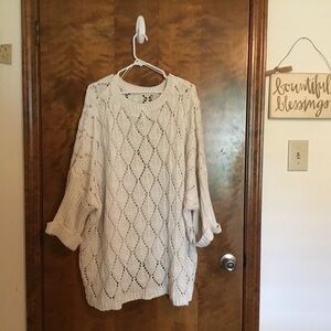 Umgee Brand, 2XL Size, Plus Size Cream Colored Sweater